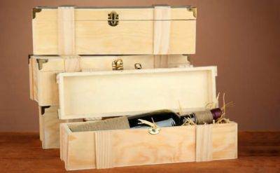 Mua hộp gỗ đựng rượu vang nên lựa chọn chất lượng gỗ phù hợp với mục đích và tài chính