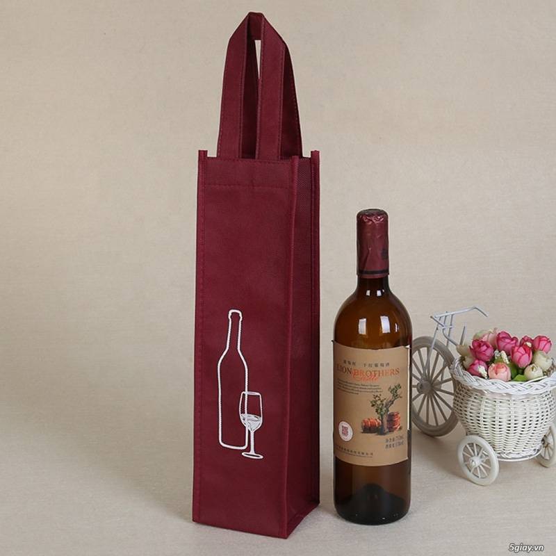 Mẫu túi quà đựng rượu thiết kế độc đáo