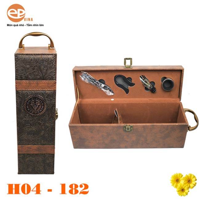 Hộp da đựng rượu vang đơn kèm 4 phụ kiện Hộp da đựng rượu vang đơn kèm 4 phụ kiện