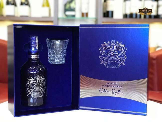 Hộp đựng rượu Chivas 18 kèm theo ly thủy tinh pha lê Hộp đựng rượu Chivas 18 kèm theo ly thủy tinh pha lê