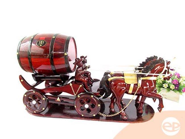 Xe ngựa kéo bom rượu Xe ngựa kéo bom rượu