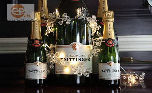 Rượu Champagne là gì