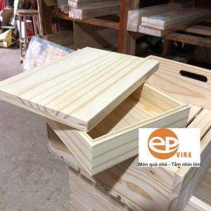 Hộp gỗ thông có nắp cao cấp