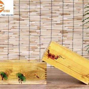hộp khăn giấy gỗ hoa văn